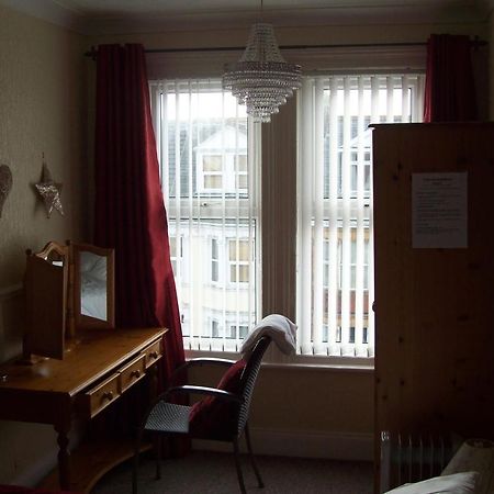 Avalon Guest Accommodation Great Yarmouth Buitenkant foto