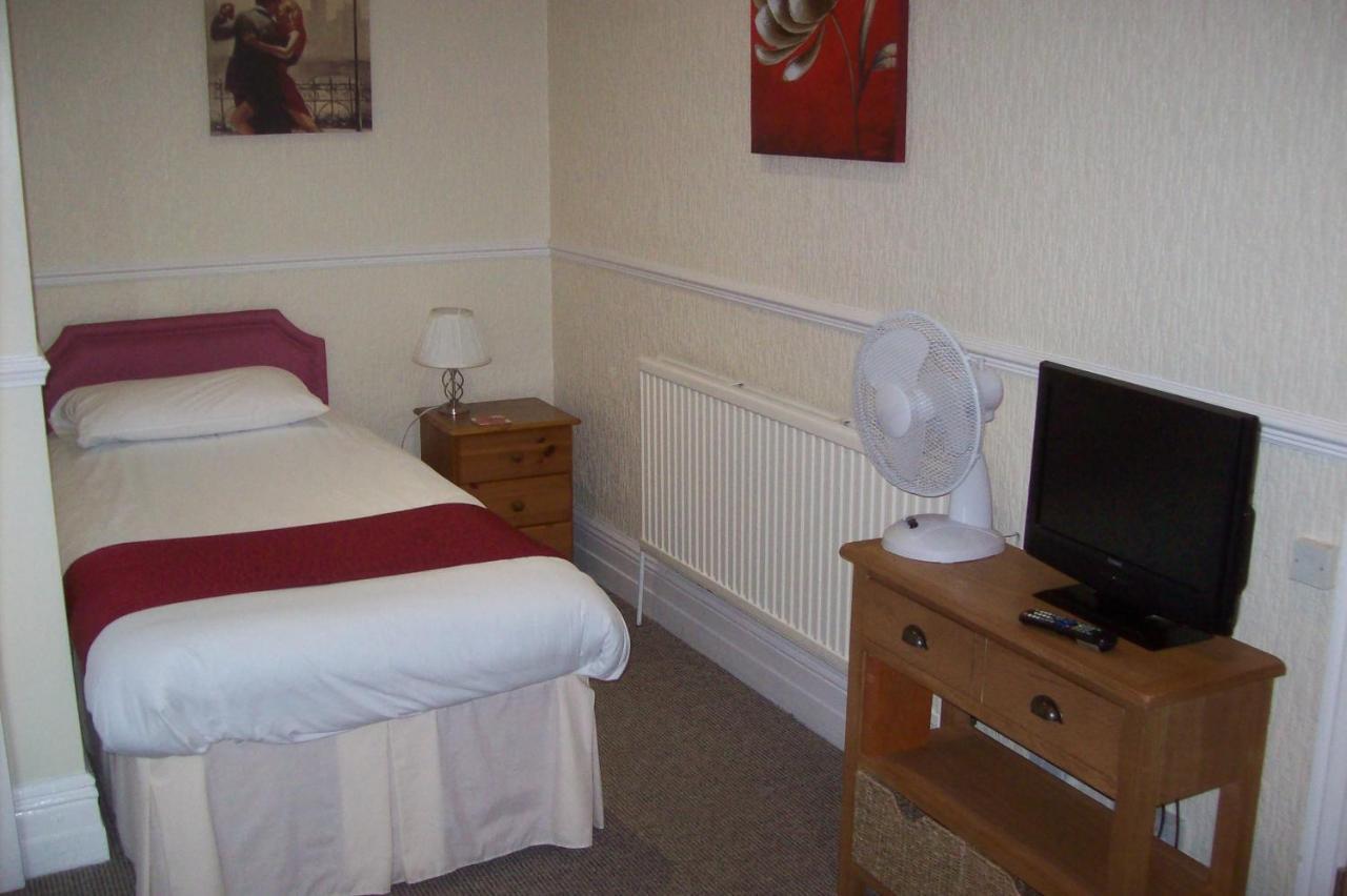 Avalon Guest Accommodation Great Yarmouth Buitenkant foto