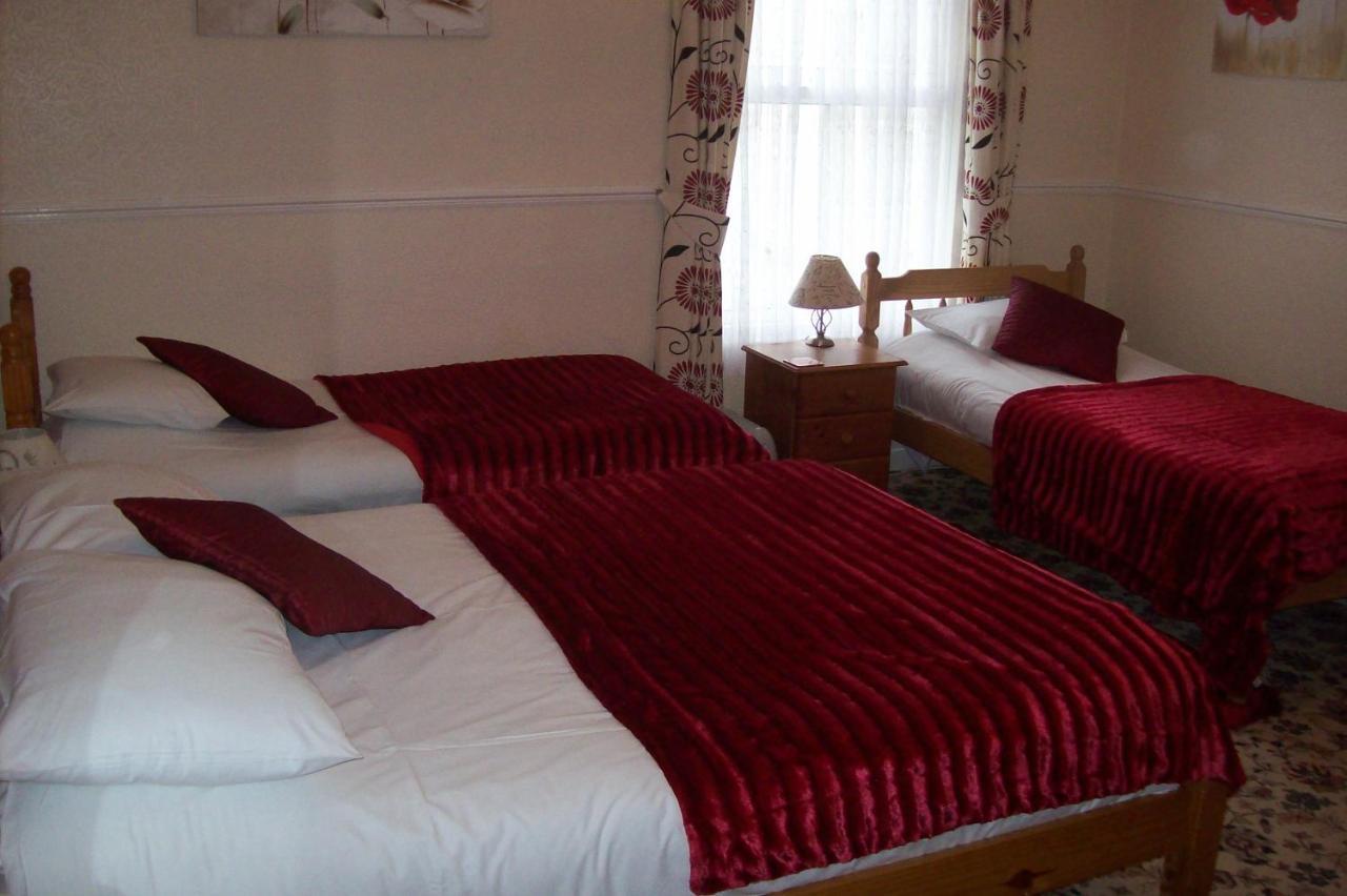 Avalon Guest Accommodation Great Yarmouth Buitenkant foto